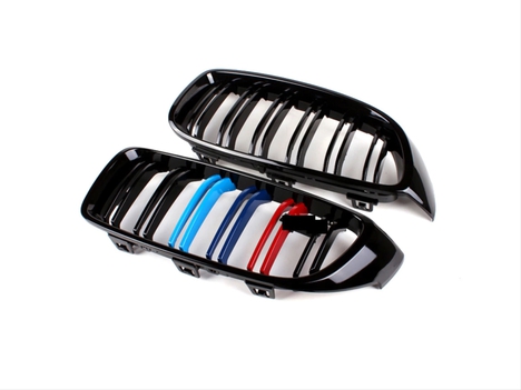 BMW 4 SERISI F32 2013-2019 IÇIN UYUMLUM4 GÖRÜNÜM BOBREK (CIFT CIZGI PANJUR) M RENK